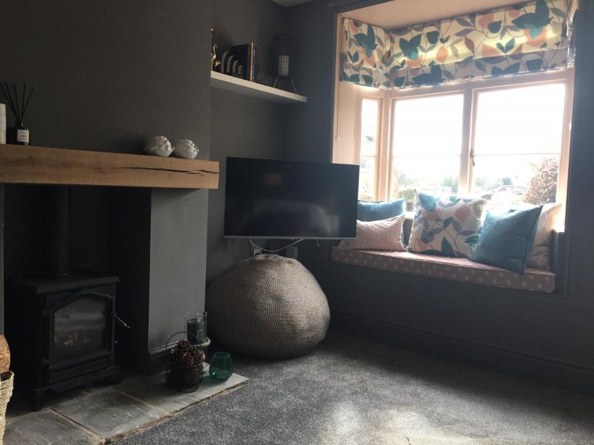 Holiday home Cosy Lincs Wolds In Picturesque *