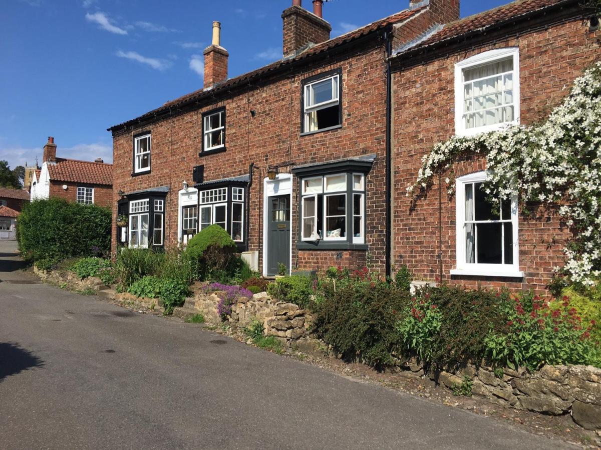 Cosy Lincs Wolds In Picturesque Holiday home *